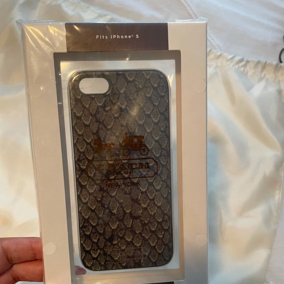 iphone 5 Coach Case - Picture 2 of 2